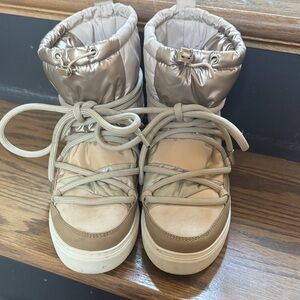 Inuikki Stylish Tan and Cream Winter snow Boots